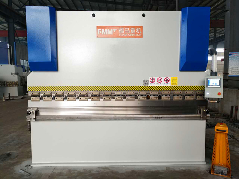 WC67K-200T3200 數控折(shé)彎機 2007系(xì)統